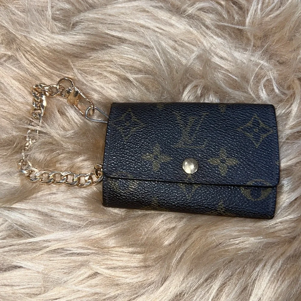 Authentic❤️Louis Vuitton Monogram Key Case - Picture 14 of 16